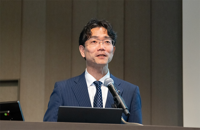 戸津教授の講演の様子